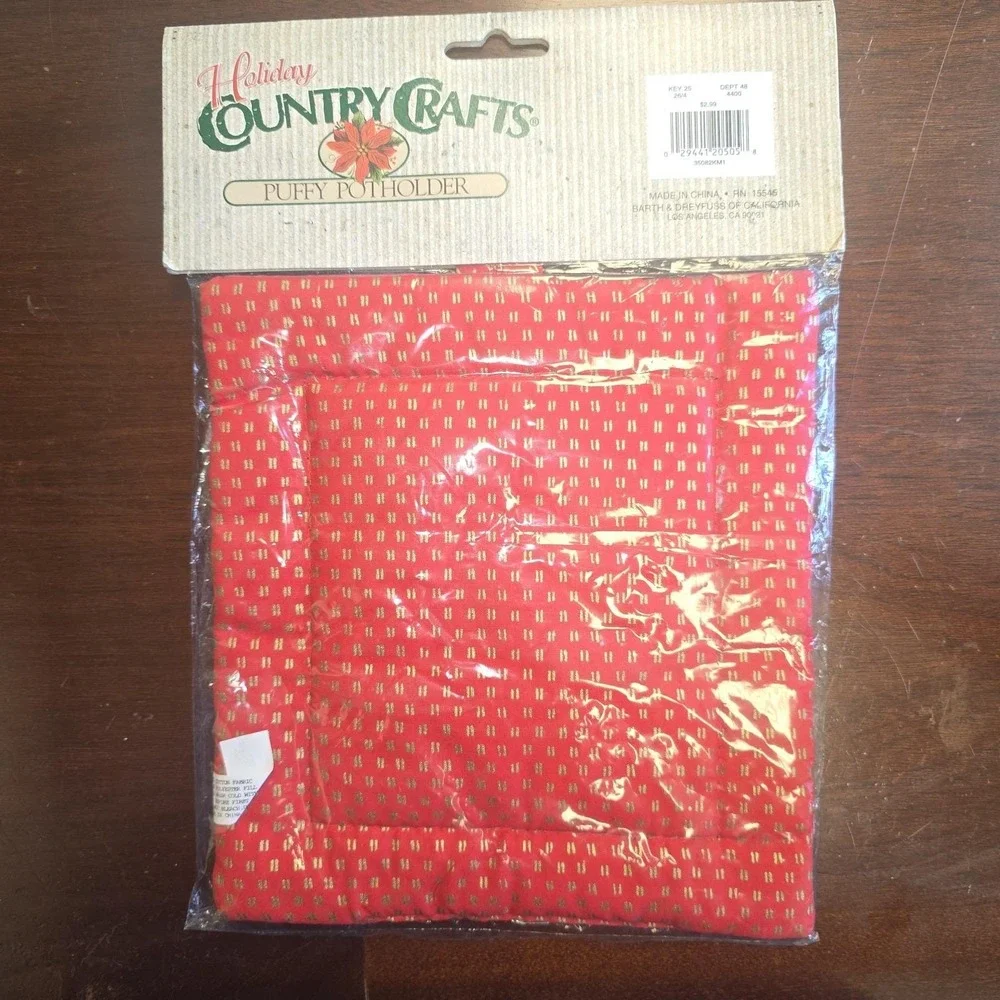 Vintage Christmas Puffy Potholders Quilted Poinsettias Holiday Country Craft